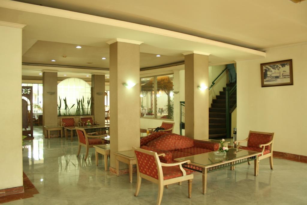 Hotel Royal Palace Bandung Exterior foto